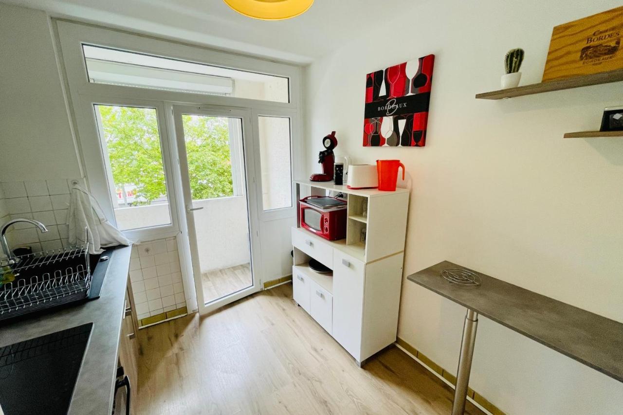 Luminous Apartment With Parking Near The City Center Cenon Eksteriør bilde