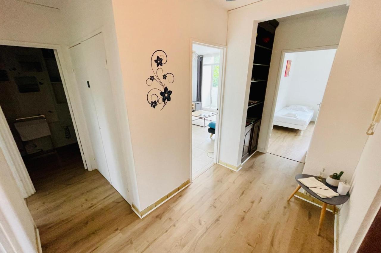 Luminous Apartment With Parking Near The City Center Cenon Eksteriør bilde
